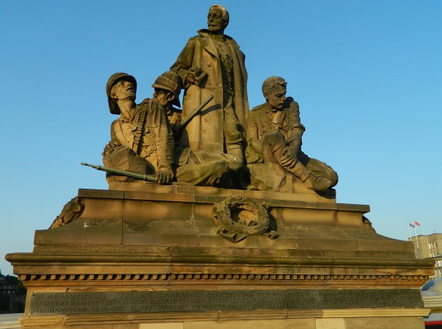 soldiers statue Edinburgh