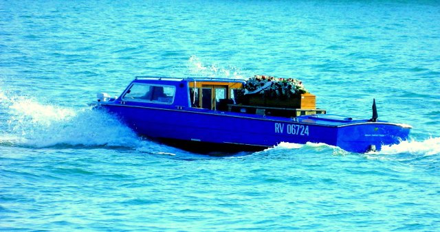 funeral boat Venice