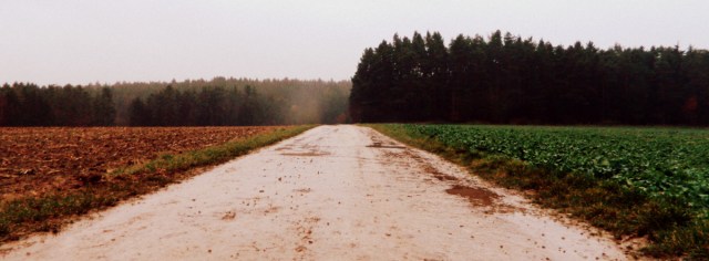 Strasse Regen grau.JPG