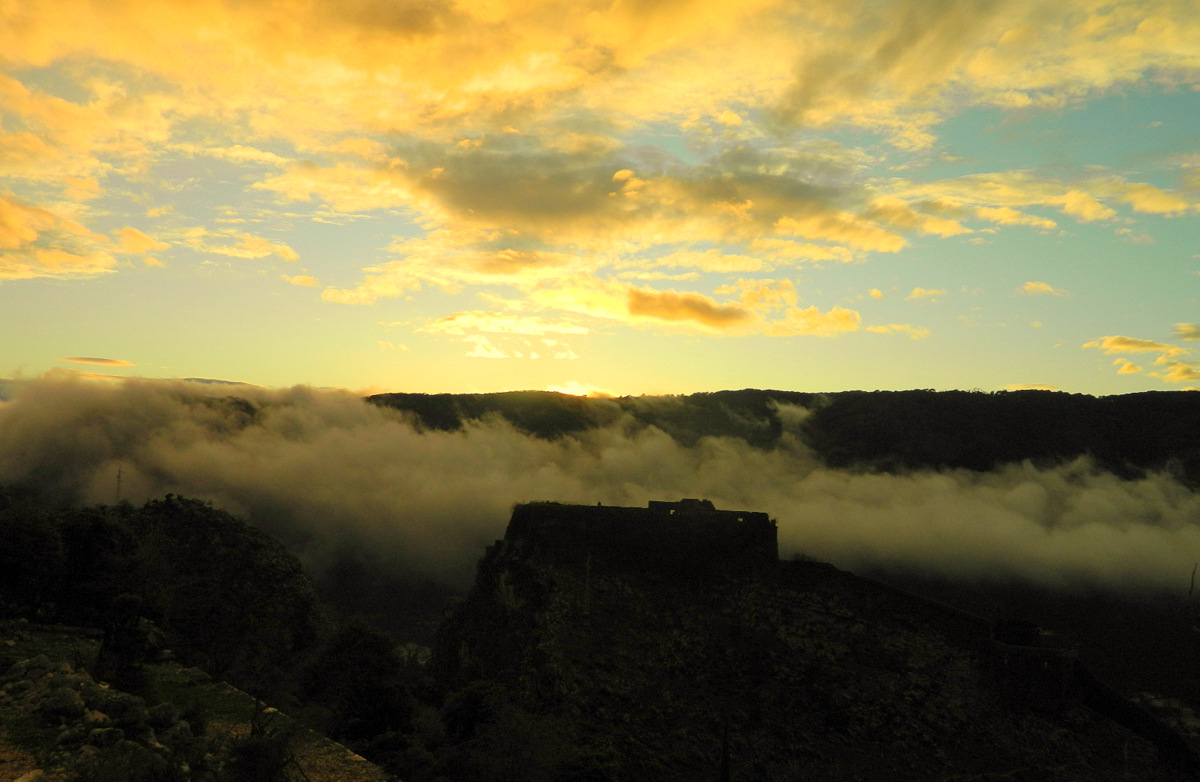 castle mist sunset.JPG