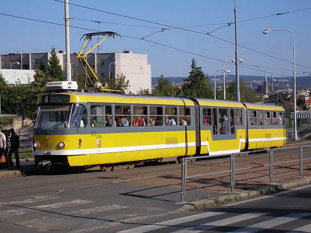 640px-tram_k3r-nt_plzen_czech_republic