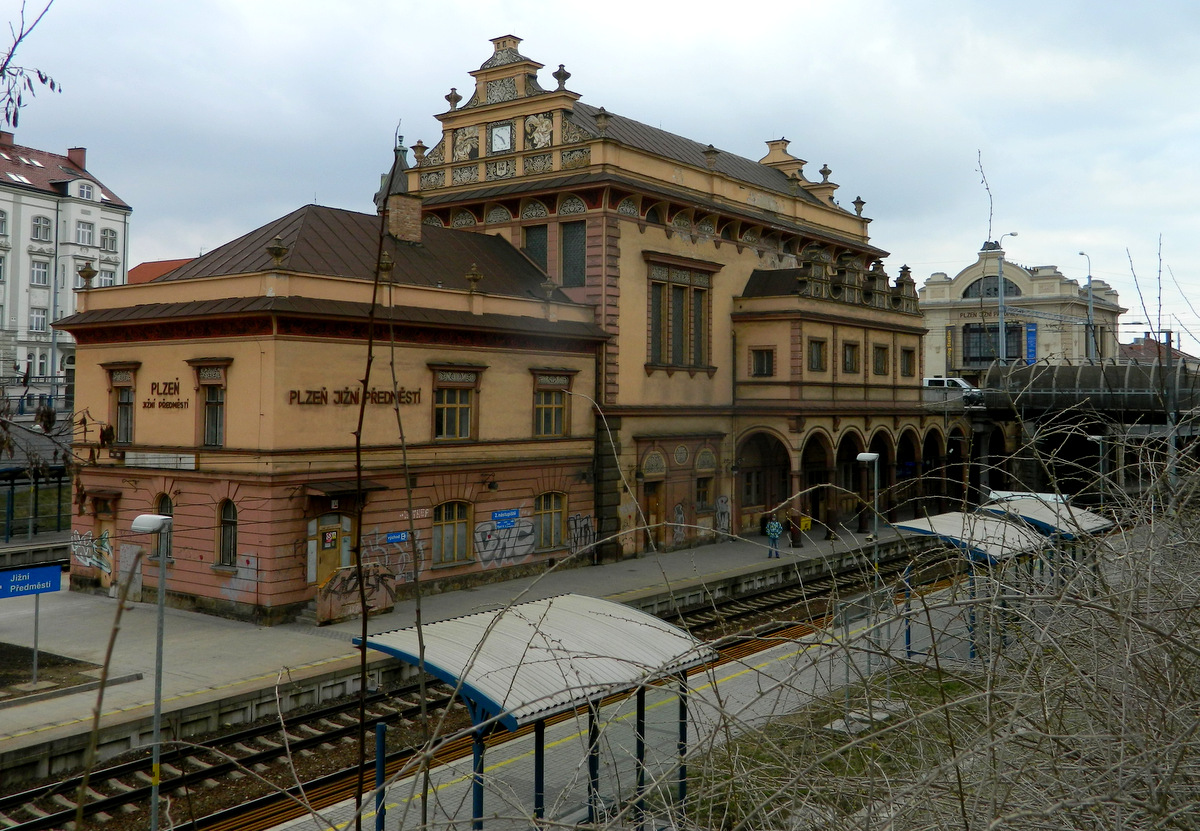 Moving Station Bahnhof.JPG