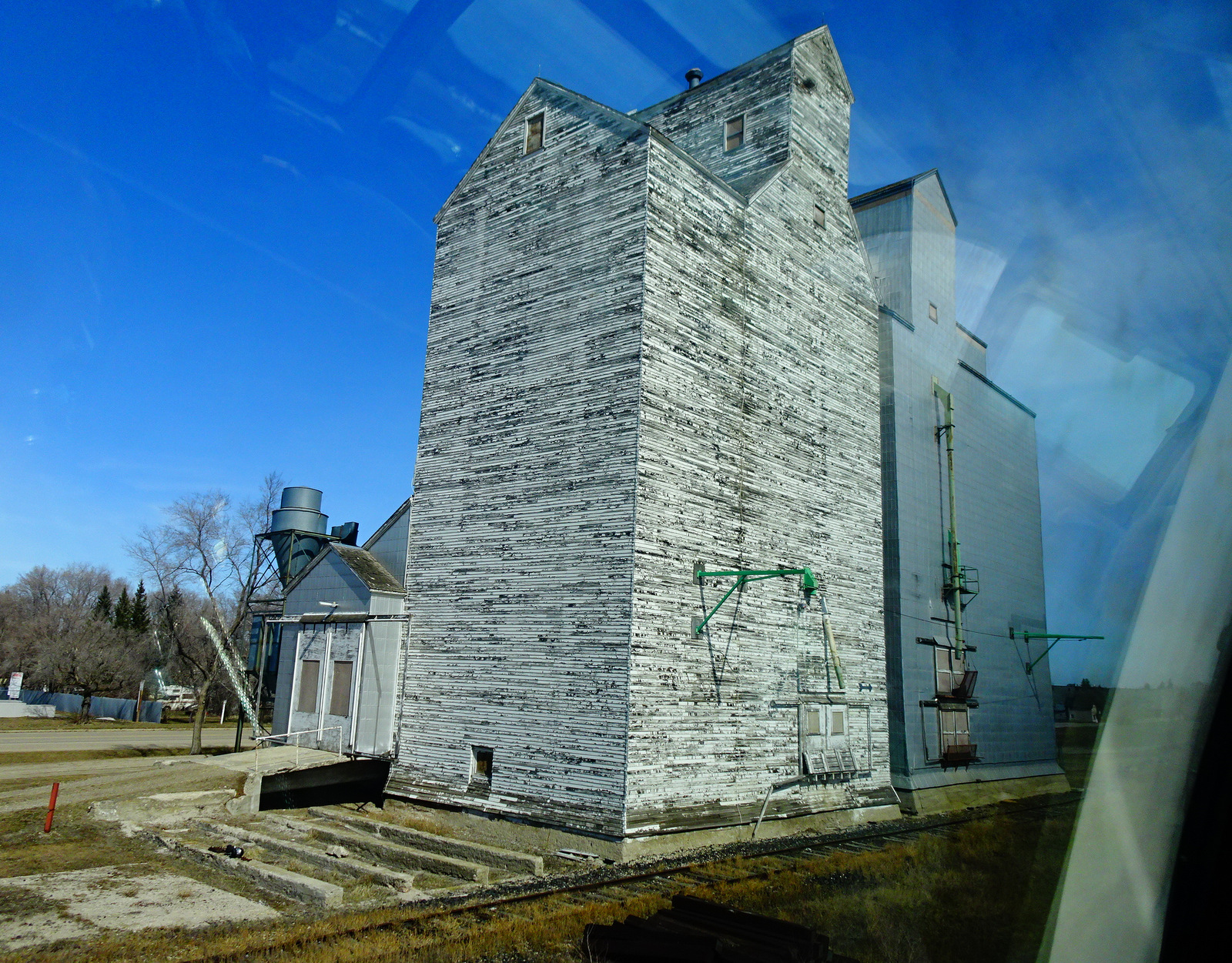 grain elevator.JPG