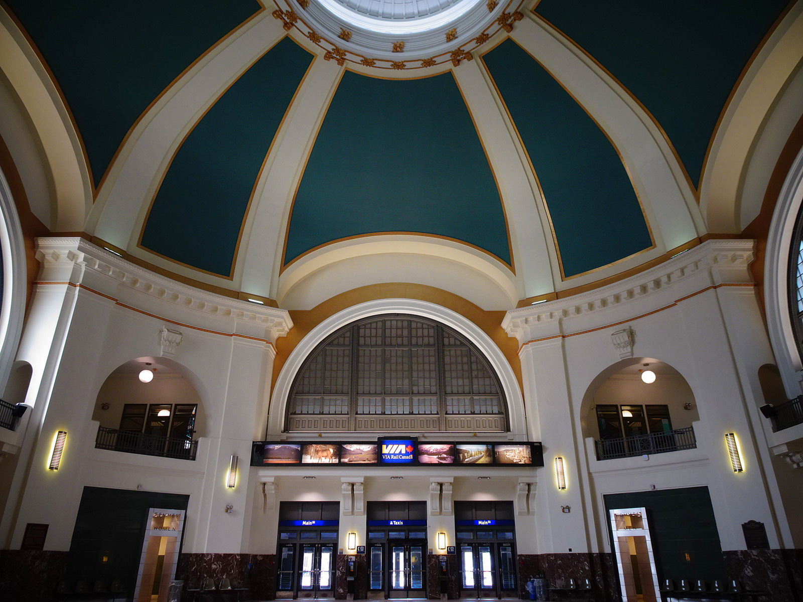Winnipeg train station.JPG
