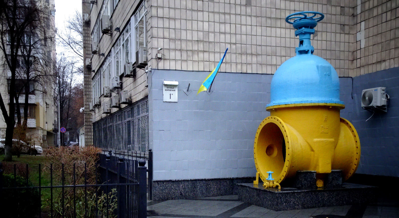 yellow-blue (10)