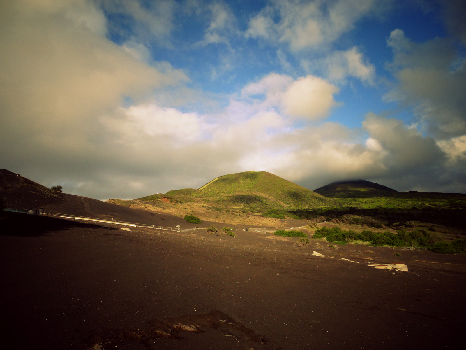 Capelinhos Schlacke und grün