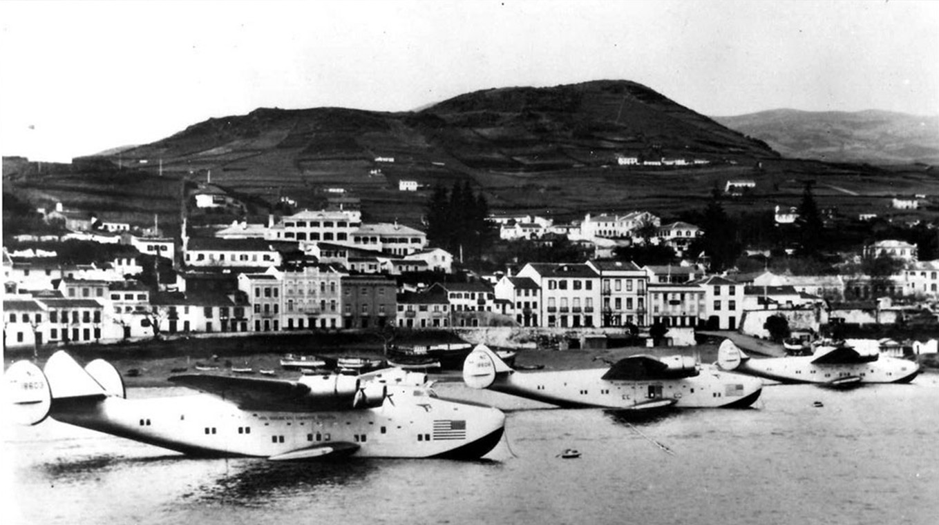 seaplanes parked in Horta